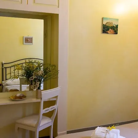 Hotel Relais Borgo Sul Mare Ospitalita Diffusa Silvi Paese Exterior foto